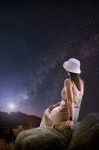 Alzo gli occhi al cielo